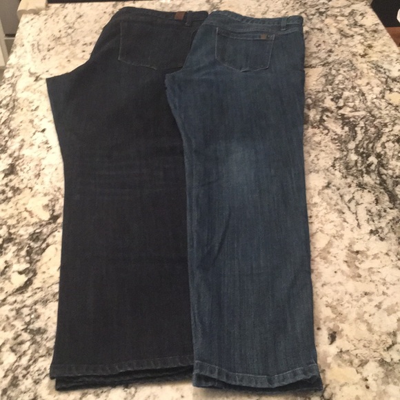Vera Wang dark wash jeans - Picture 2 of 5
